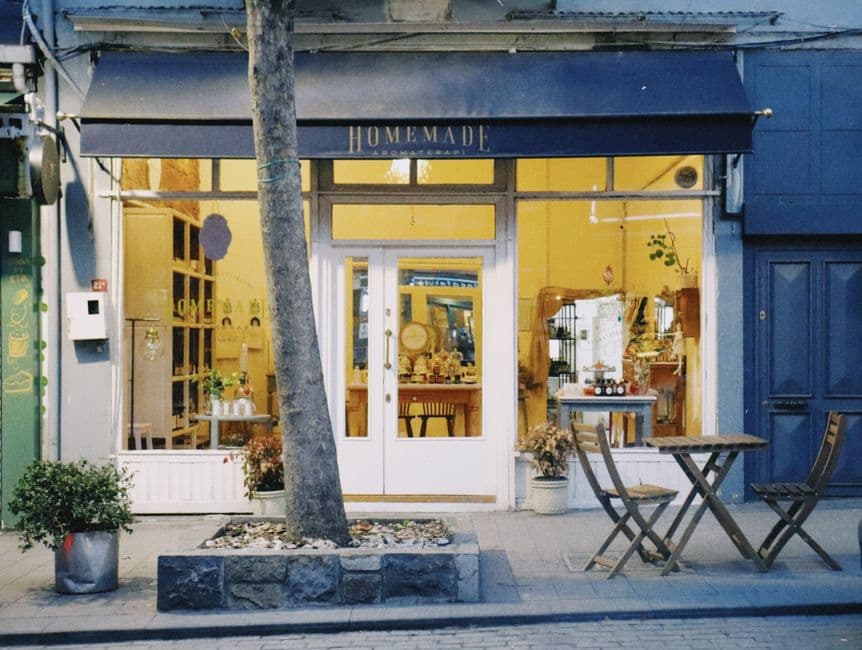 Seattle Back to Business Grants: Up to $10,000 for Storefront Security